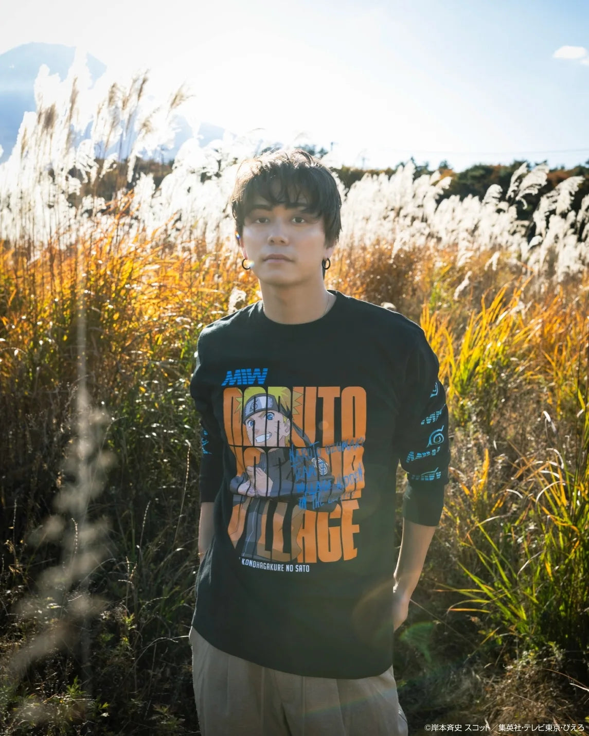 crew neck tee(arch logo)NARUTO black