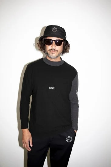 long sleeve mock neck shirt（small logo） black