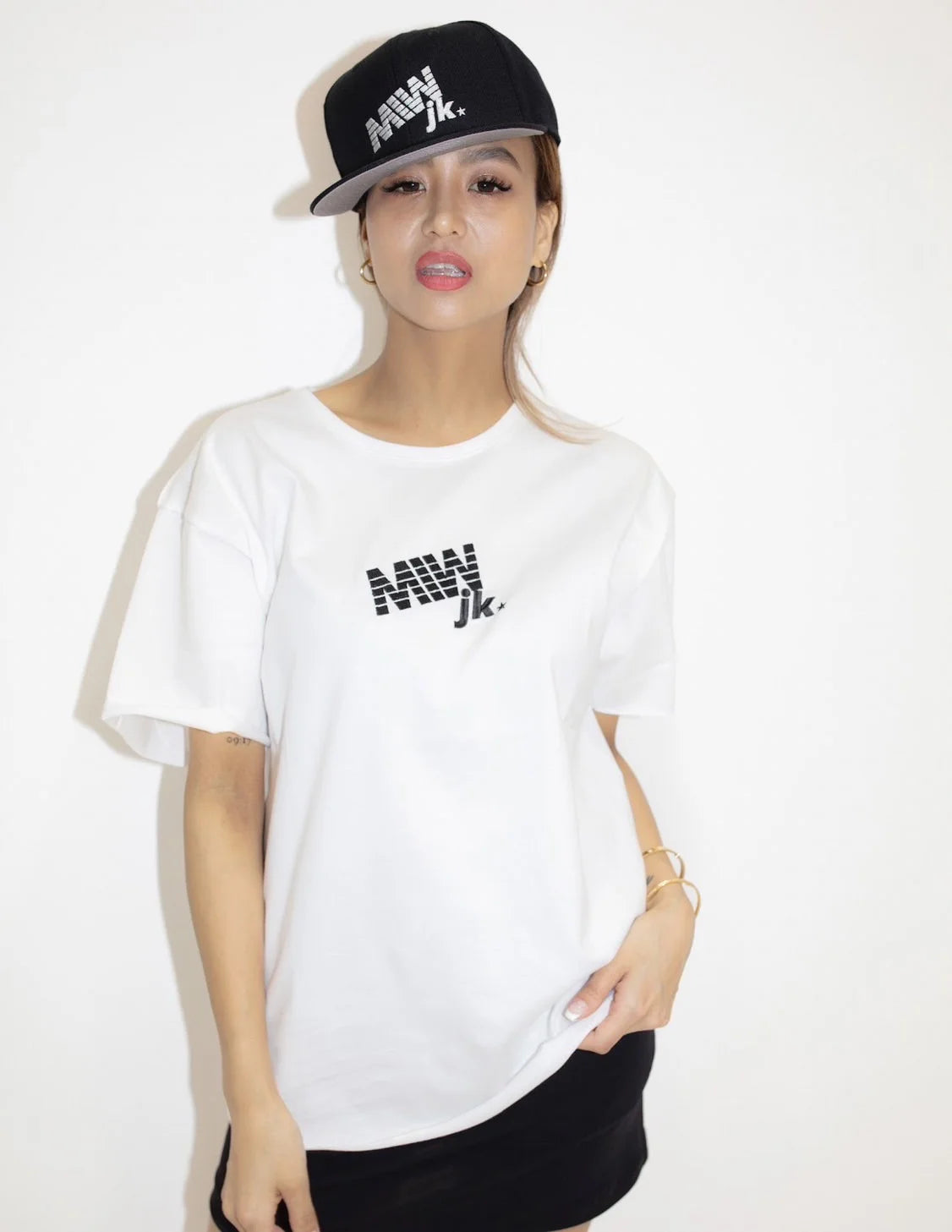 VIBTEX crew neck tee (wjk) white