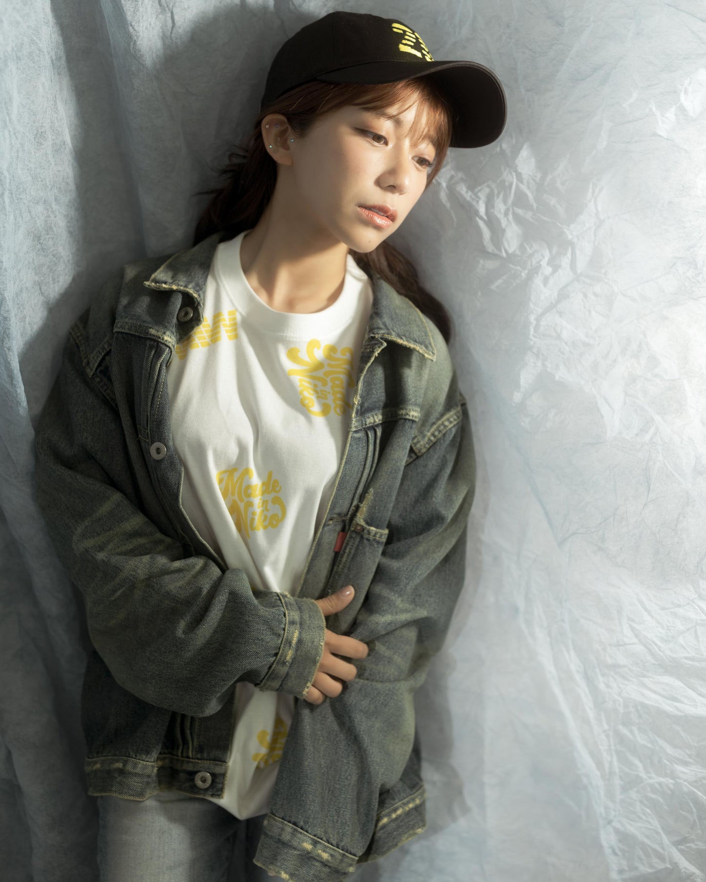 川越にこ ×  MIW ALL OVER LOGO T-SHIRT  WHITE
