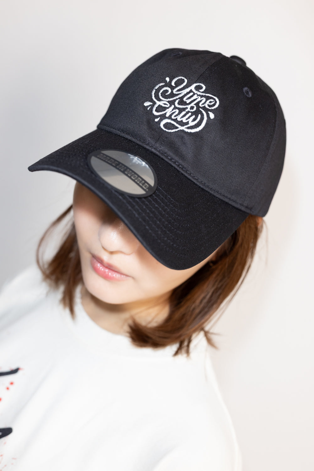【林 ゆめ×MIW Collaboration】CAP WHITEロゴ