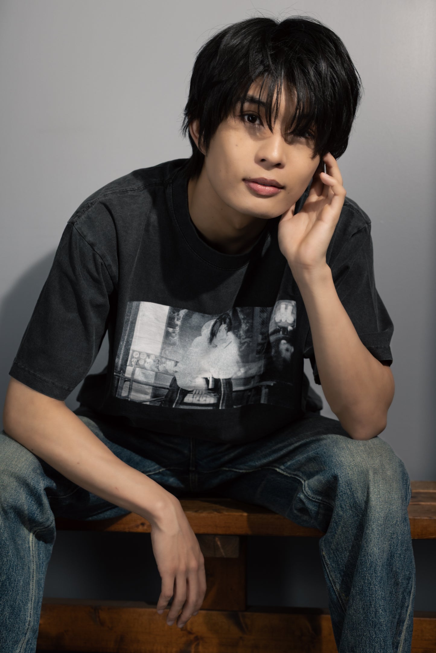 柊太朗 × MIW Photo T-shirt ink black