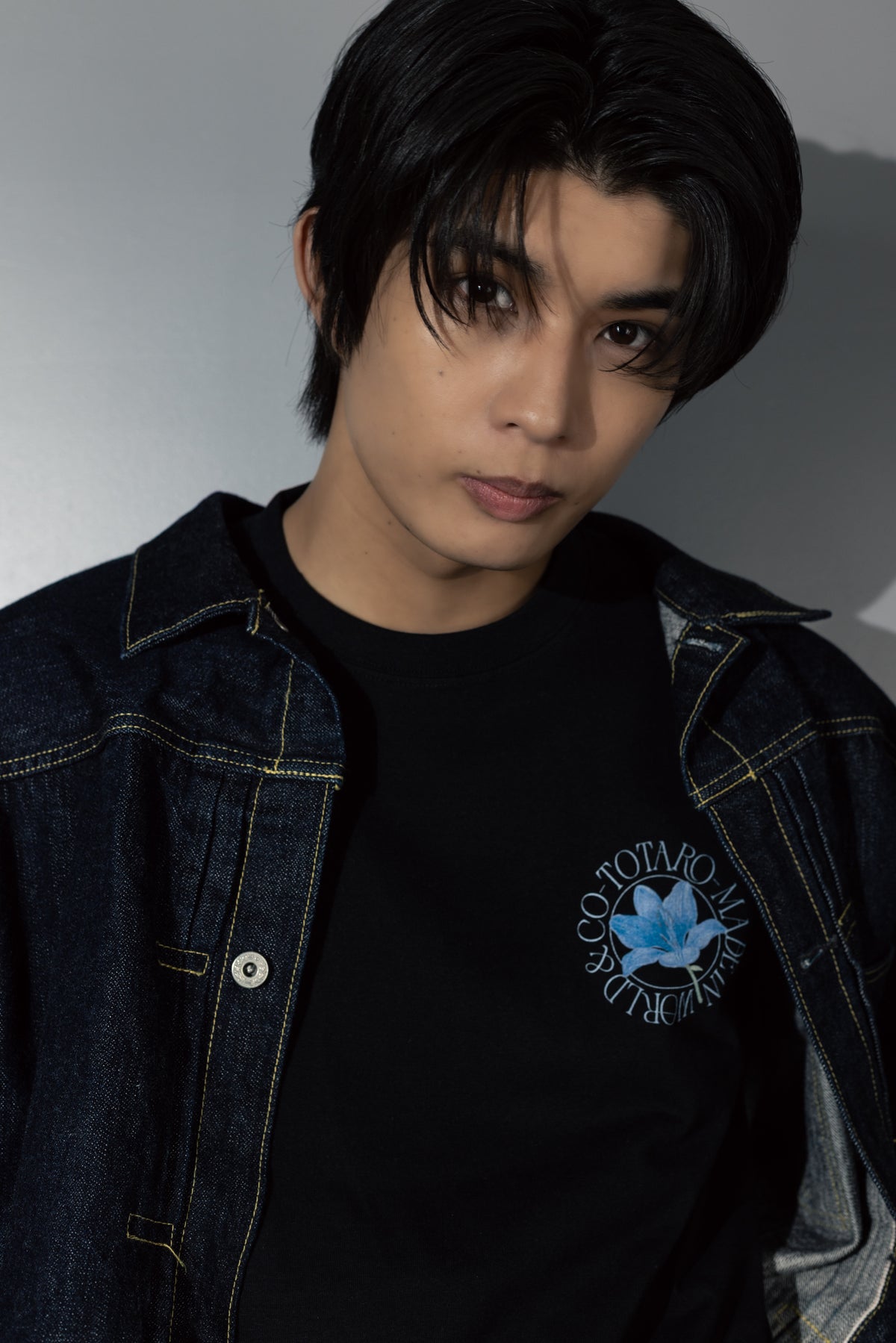 柊太朗 × MIW Flower T-shirt black