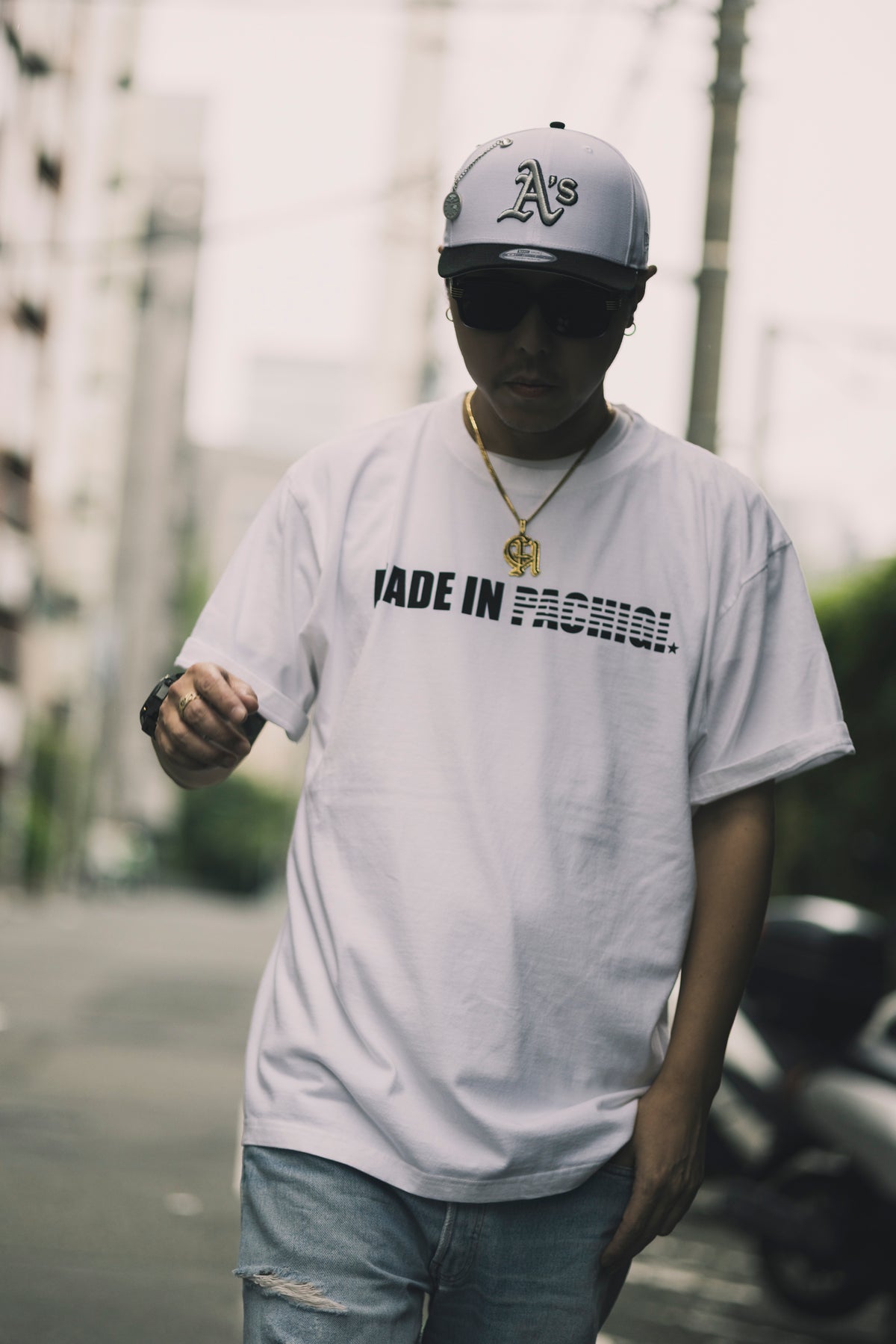 CHEHON × MIW “MADE IN PACHIGI” TEE WHITE