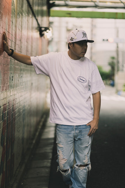 CHEHON × MIW “challenger” TEE WHITE