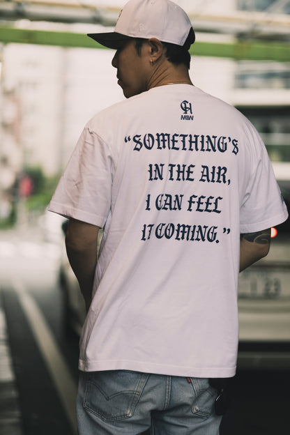 CHEHON × MIW “challenger” TEE WHITE