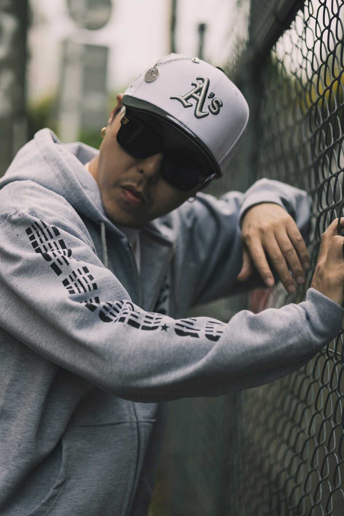CHEHON × MIW FULL ZIP HOODIE GRAY