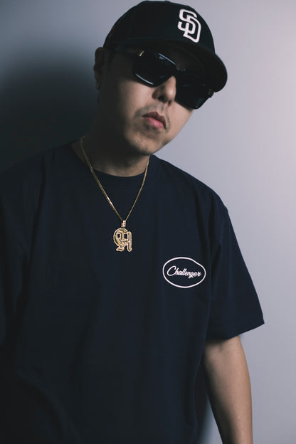 CHEHON × MIW “Challenger” TEE BLACK