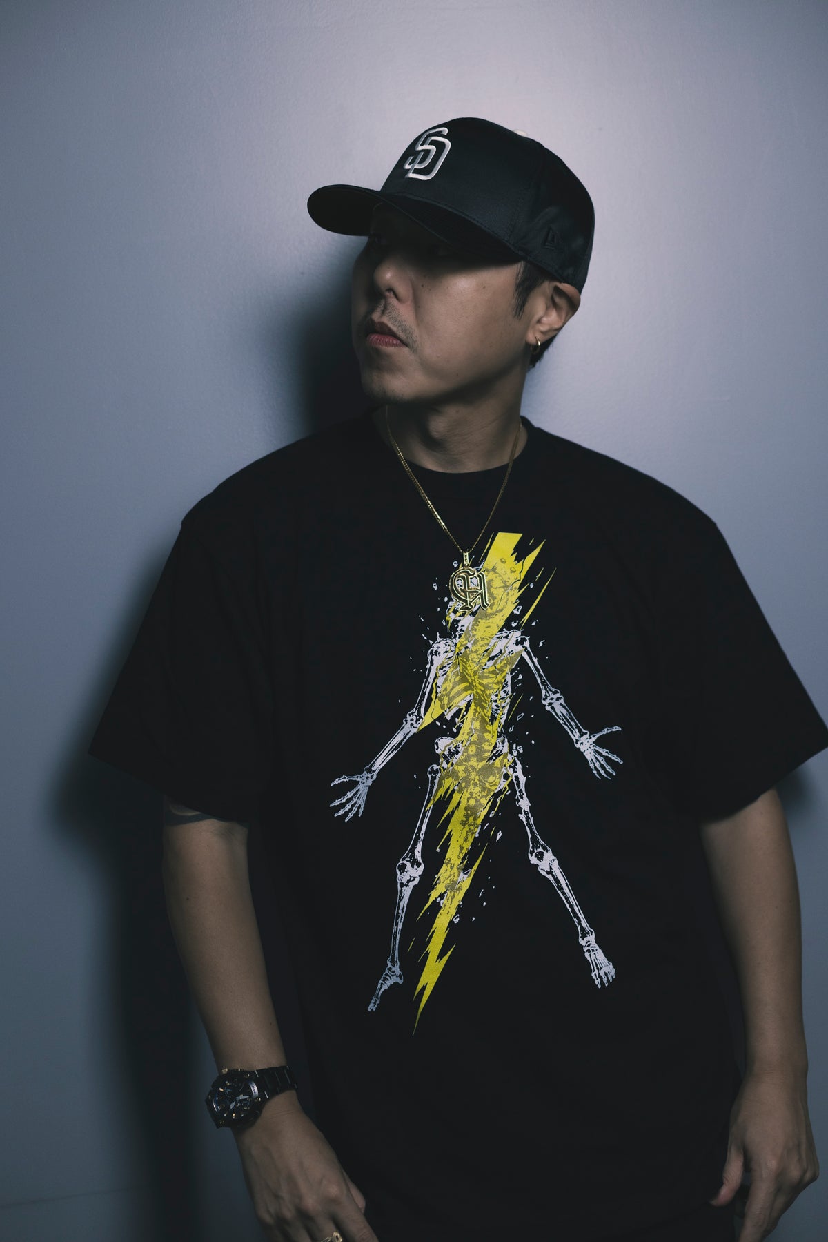 CHEHON × MIW “韻波句徒skull” TEE BLACK