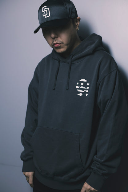 CHEHON × MIW PULLOVER HOODIE BLACK