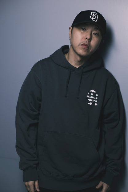 CHEHON × MIW PULLOVER HOODIE BLACK