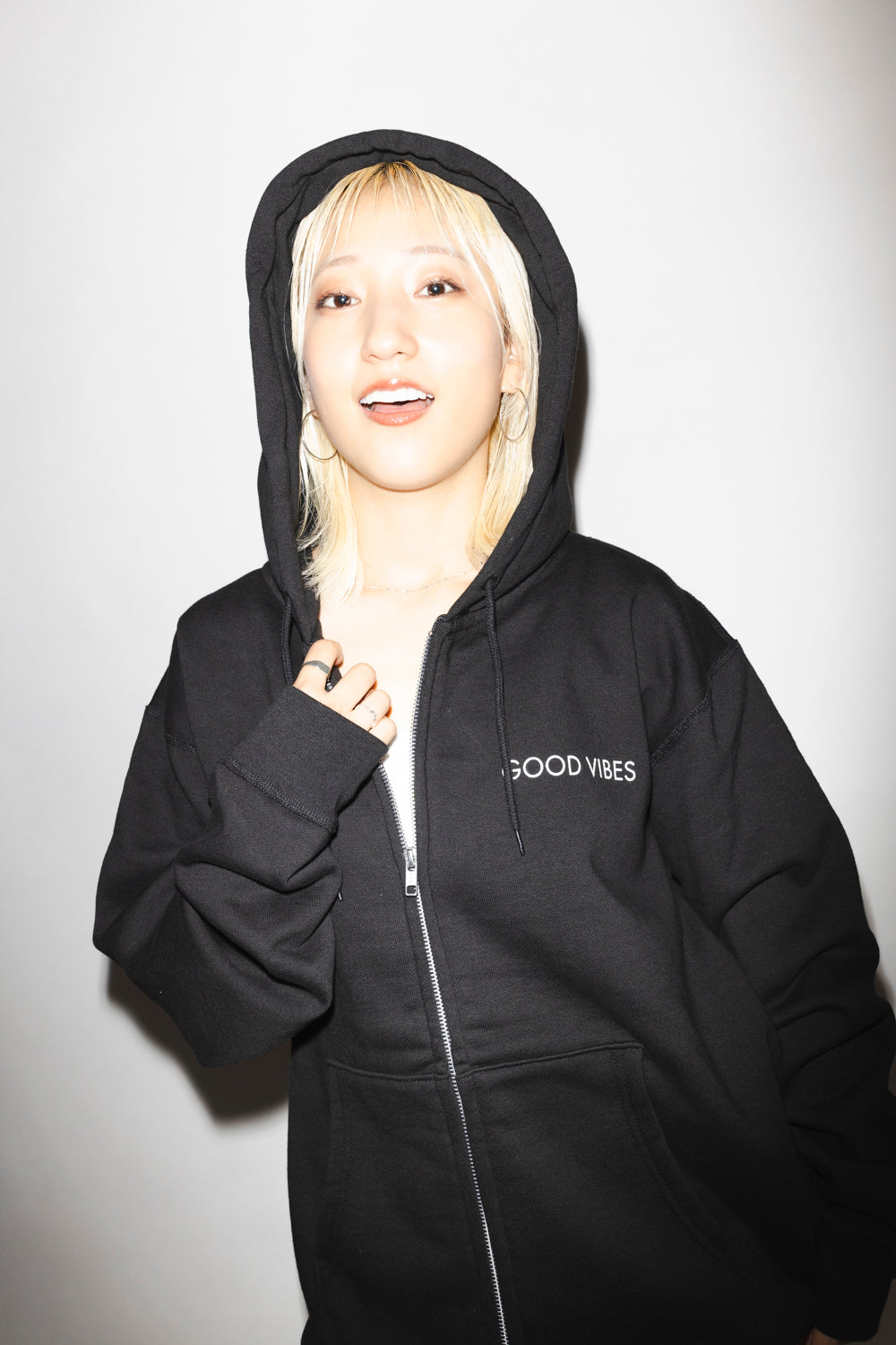 RISANO GOOD VIBES寝顔 hoodie black