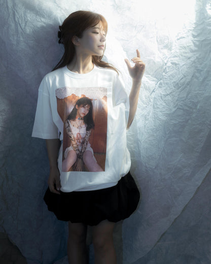 川越にこ × MIW PHOTO TEE  WHITE × MIW Collaboration
