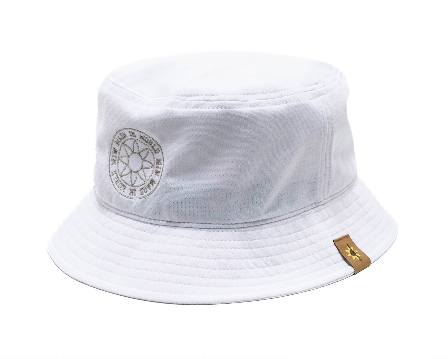 logo mesh HAT white