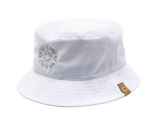 logo mesh HAT white