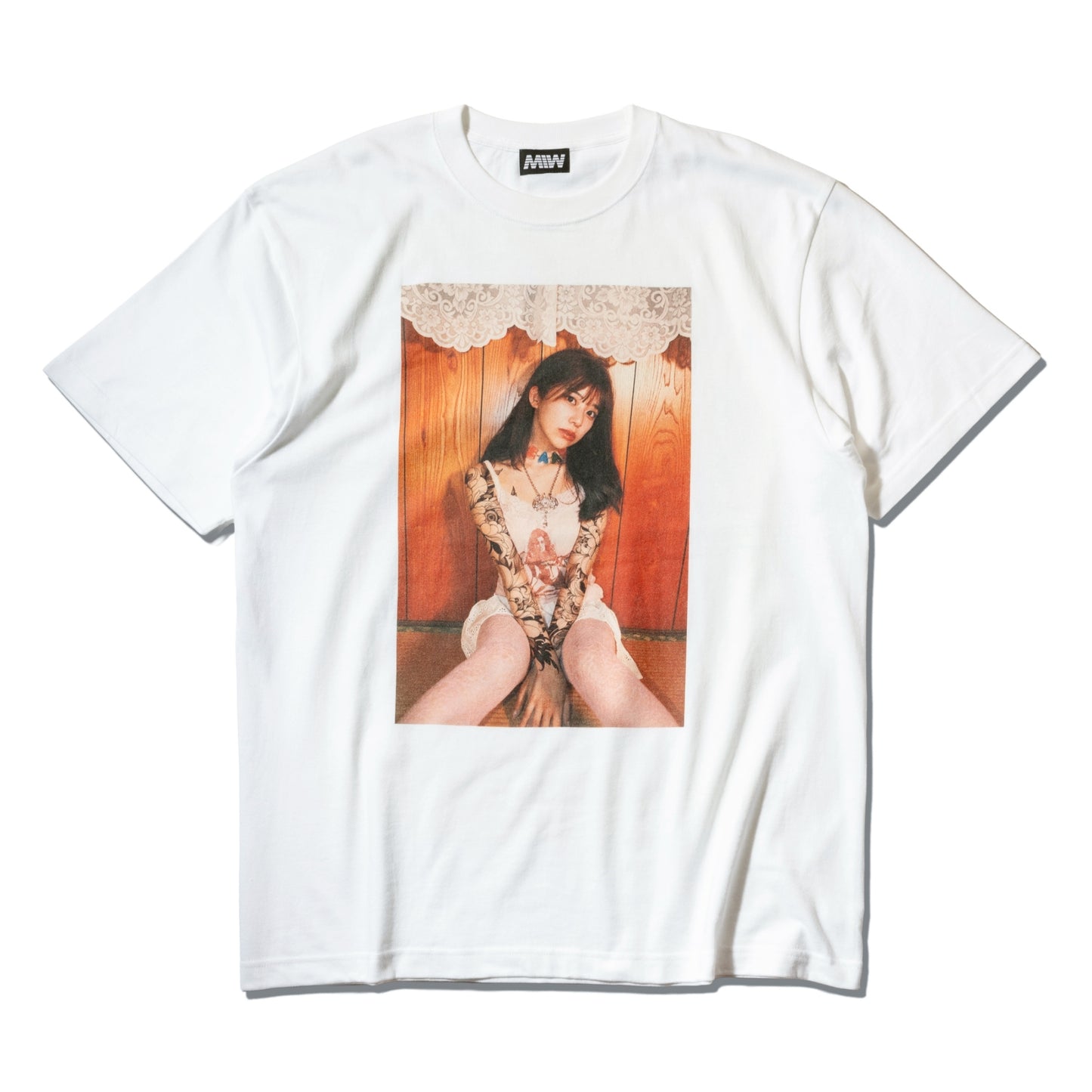川越にこ × MIW PHOTO TEE  WHITE × MIW Collaboration
