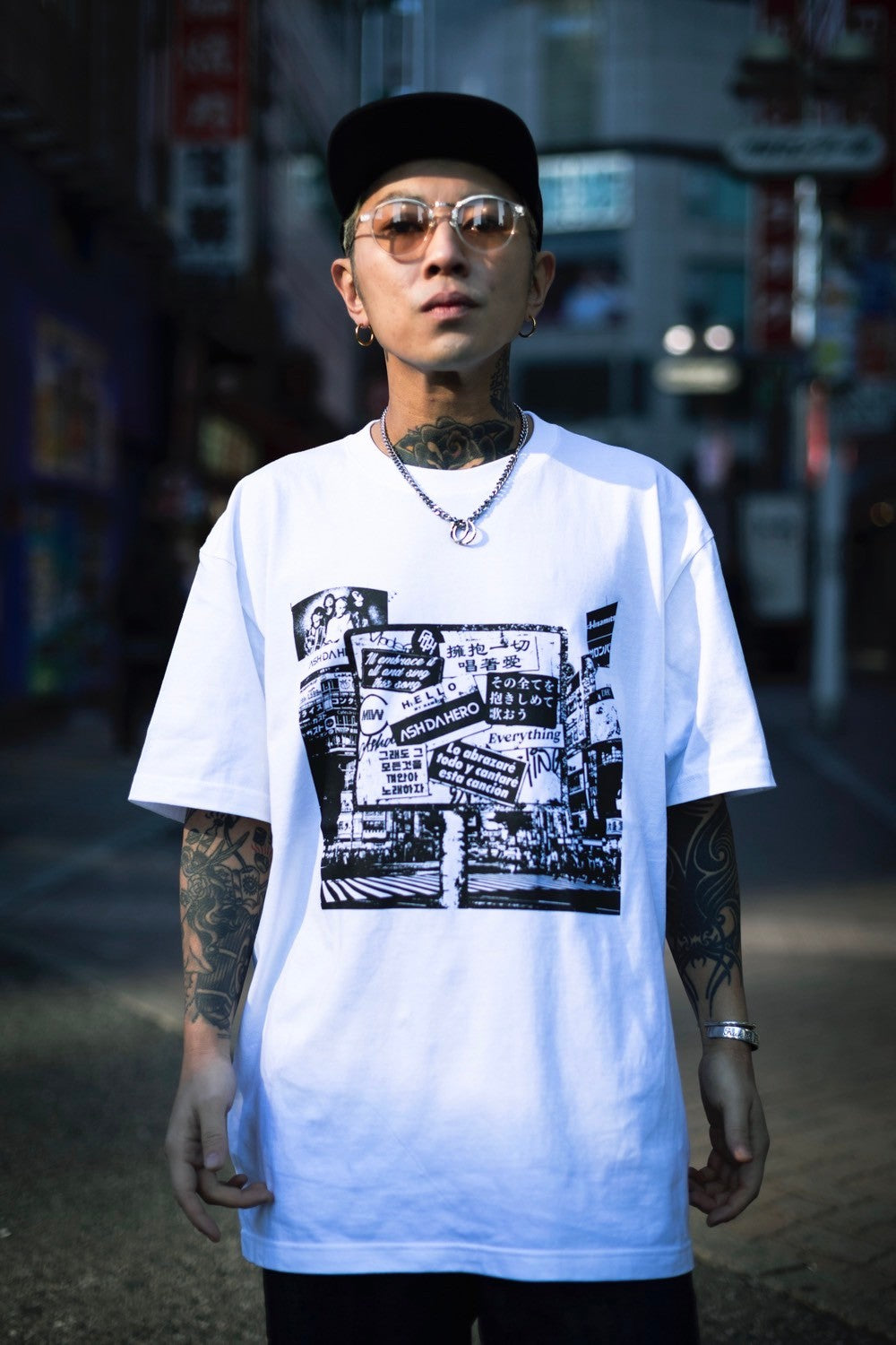 ASH DA HERO crewneck tee(Everything) white