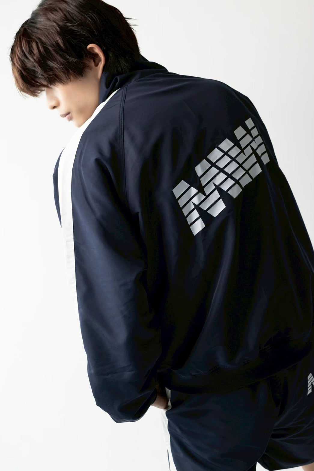 LIGHT TECH　BLOUSON  NAVY