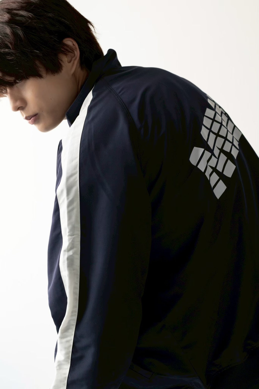 LIGHT TECH　BLOUSON  NAVY