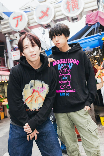 甘党男子×MADE IN WORLD&CO HOODIE（mogumogu）