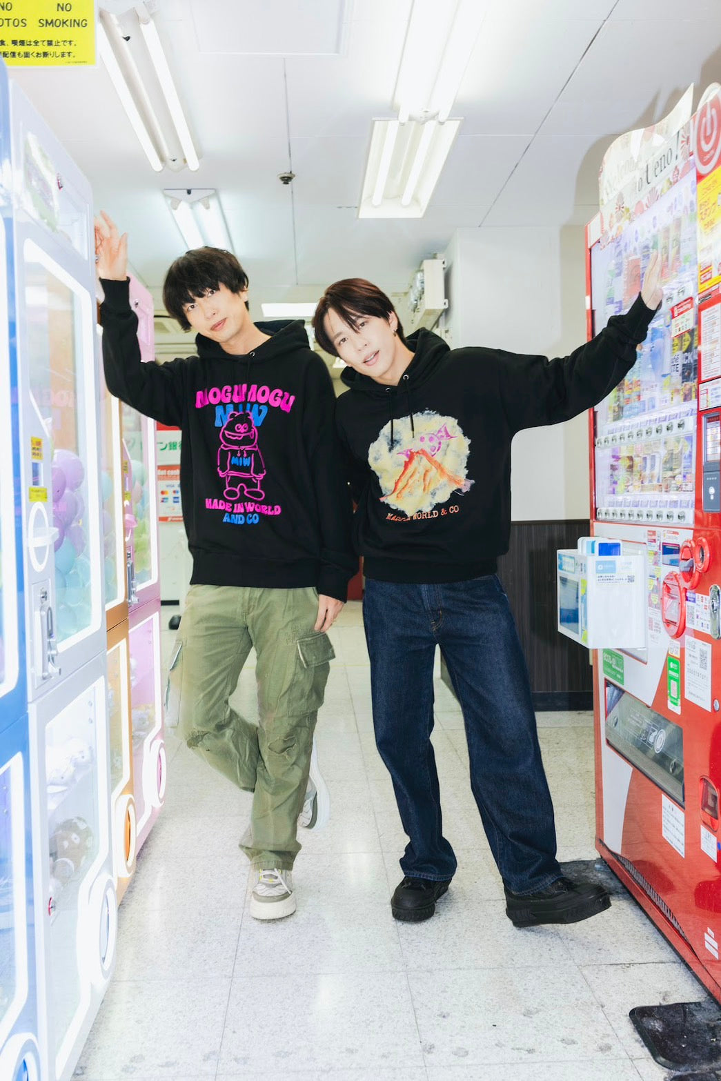 甘党男子×MADE IN WORLD&CO HOODIE（mogumogu）