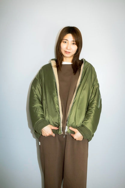ナイロン×ボア素材のMA-1